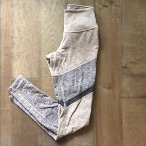 Alo Yoga Shelia Legging